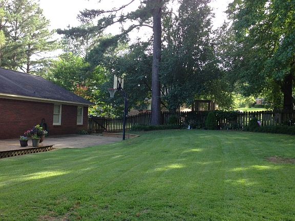 4th image of 5734 Sweetbriar Ln