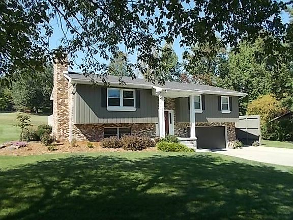 2nd image of 1303 Worrell Dr