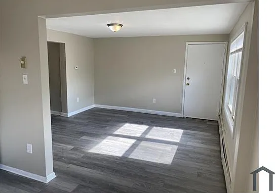 2 bed, 950 sqft, $1,600 — Photo 4
