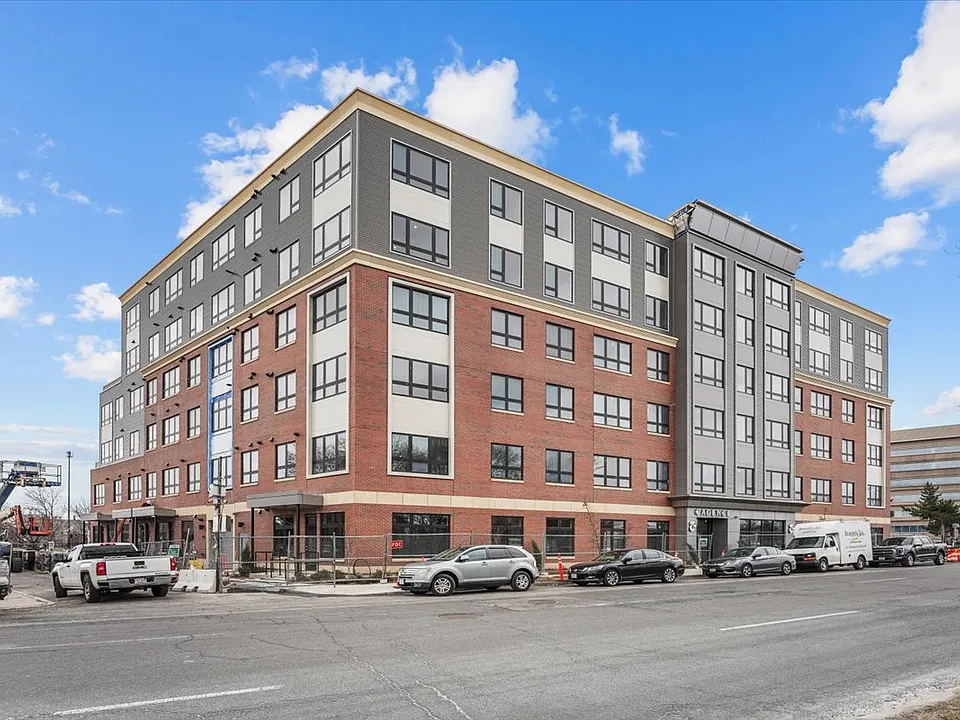 70 Leo M Birmingham Pkwy #416A