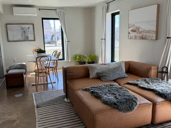 50 Patchen Rd, South Burlington, VT 05403