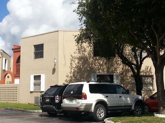 4th image of 10233 NW 9th Street Cir #1