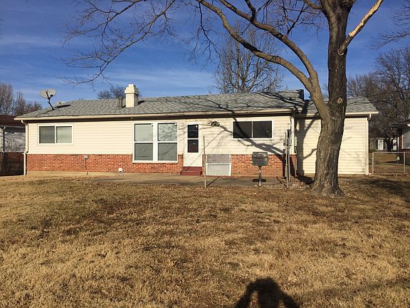 2nd image of 3145 Brookshire Dr