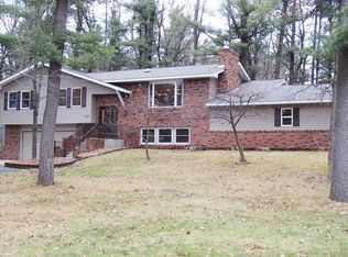 180 Black Forest Dr, Plover, WI 54467