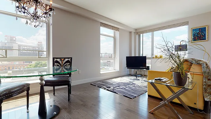 Rented by Bizzarro Agency | media 2