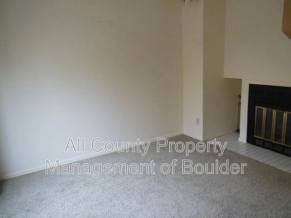 3rd image of 2201 Pearl St APT 116