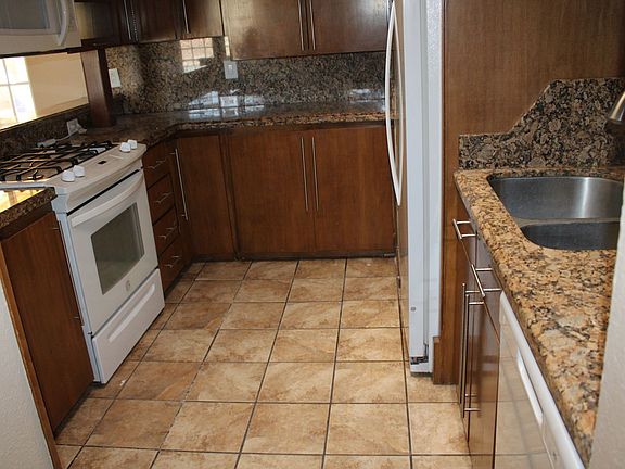 4th image of 2716 Bert Yancey Dr