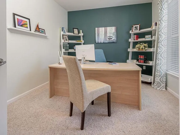 4220 Ravenna Pl — Photo 6