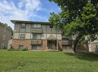 813 NW Mock Ave APT A, Blue Springs, MO 64015