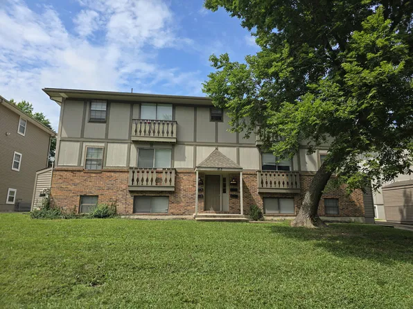 813 NW Mock Ave APT E, Blue Springs, MO 64015