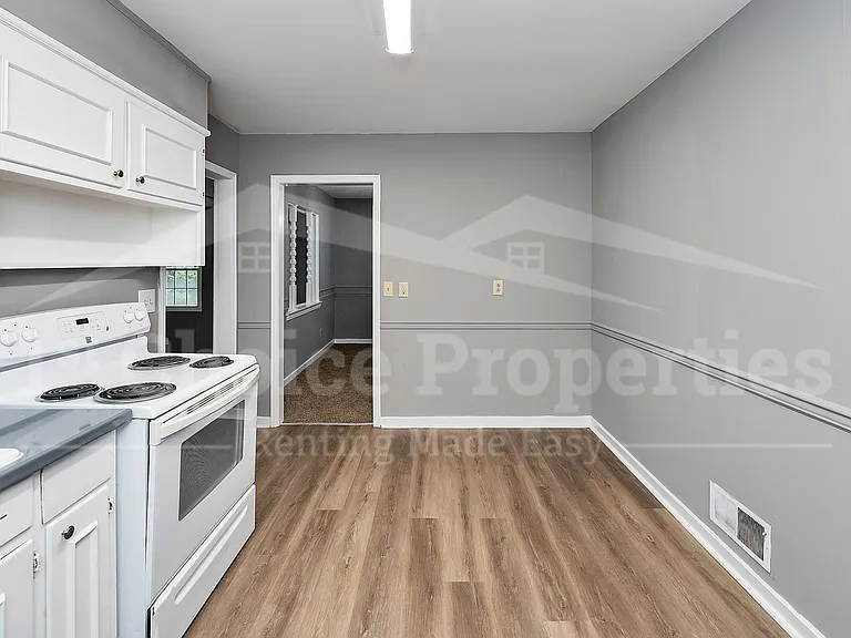 1177 Five Mile Rd — Photo 12