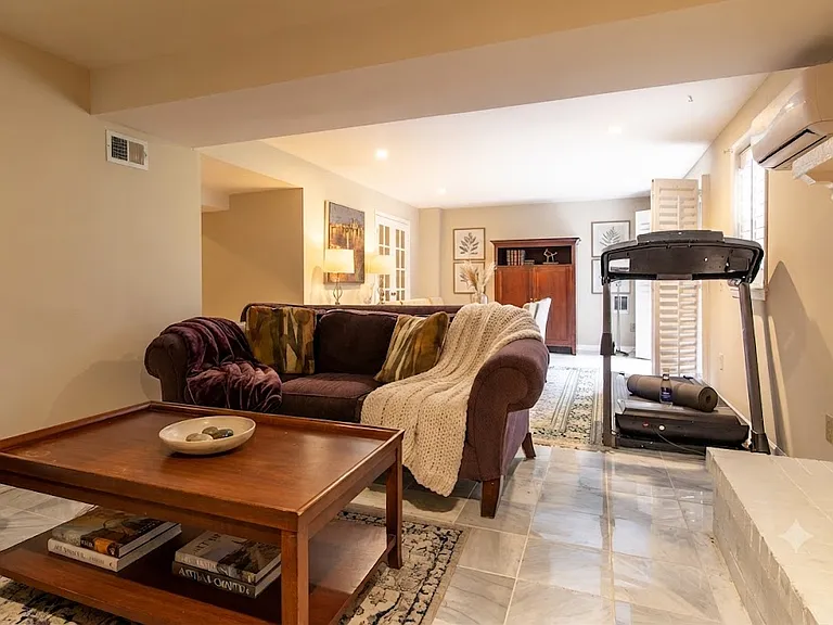 6034 Chesterbrook Rd #B — Photo 14