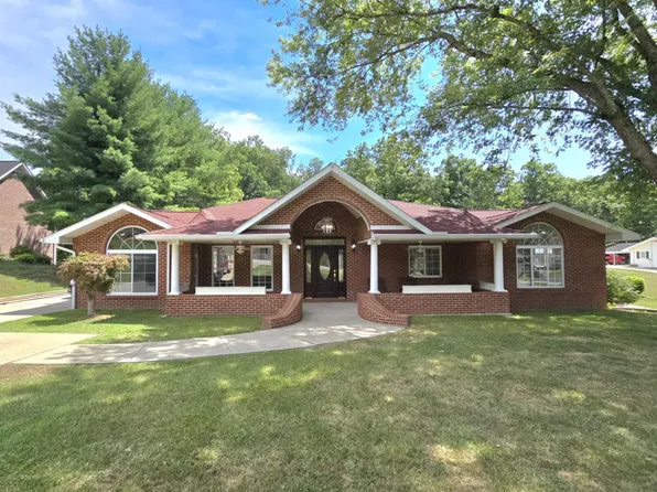 503 Kenwood Dr, Russell, KY 41169