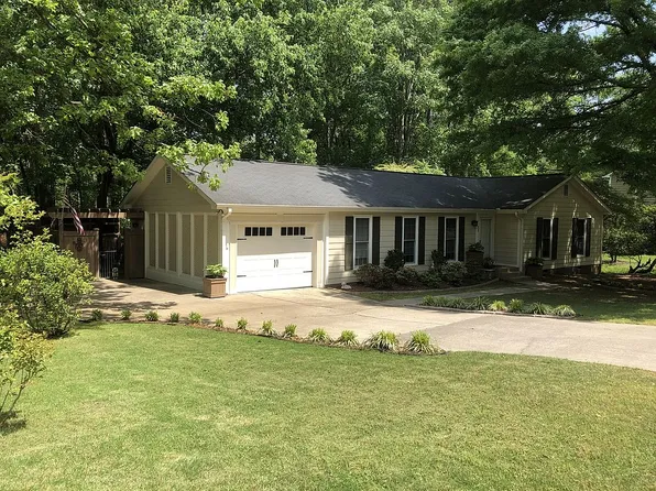 425 Warren Ave, Cary, NC 27511