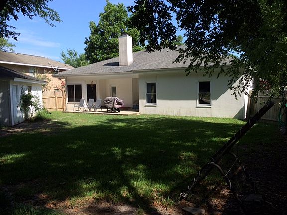 4th image of 2436 Greenview Dr