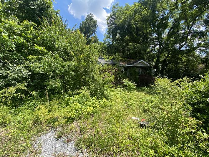2nd image of 356 Morelock St