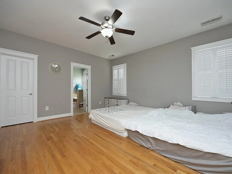 118 Naperville Dr — Photo 13