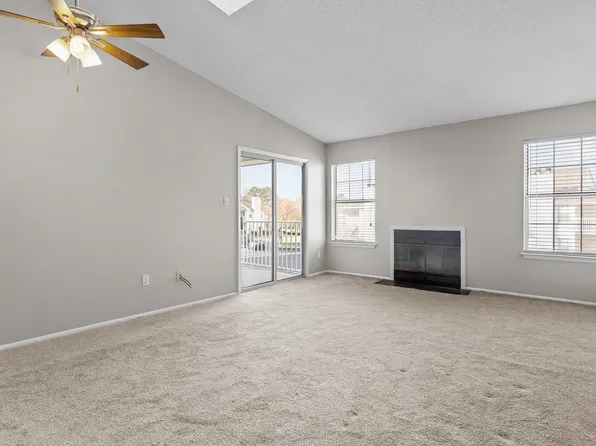 503 Peak Ct, Virginia Beach, VA 23462