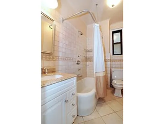 Sold by Citi Habitats | media 19