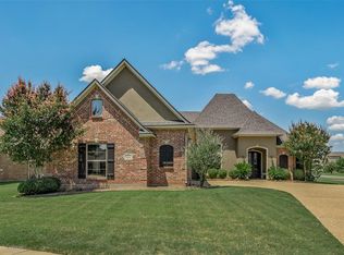 523 Tupelo Dr, Bossier City, LA 71111