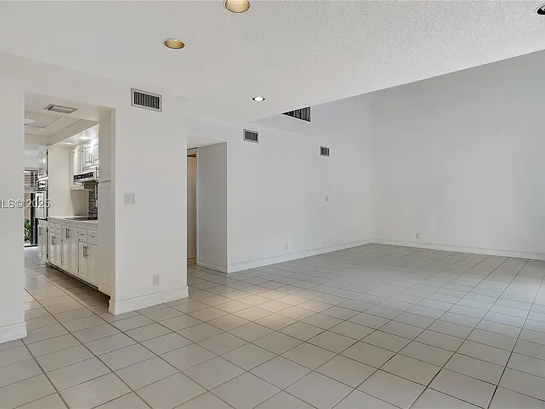 205 Dunwoody Ln #1785 — Photo 46