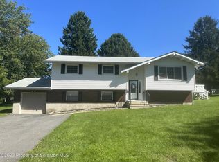 103 Ren Acres Dr, Clarks Summit, PA 18411