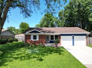 5707 NW 66th Ave, Johnston, IA 50131