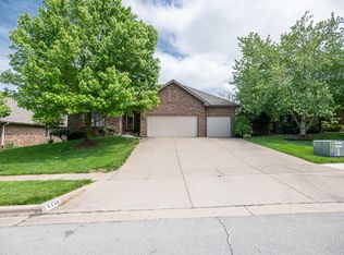 5138 S Dollison Ave, Springfield, MO 65810