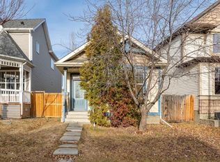139 S Auburn Bay Hts SE, Calgary, AB T3M 0A7