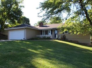 3806 Mansfield Rd, Saint Joseph, MO 64503