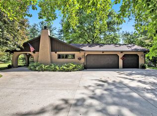 2850 Laurentide Dr, Ann Arbor, MI 48103