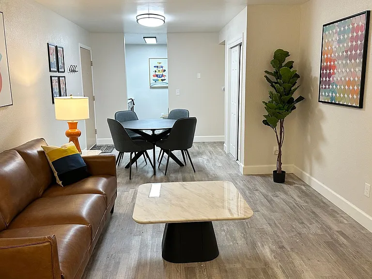 North Star Apartments - Beautiful Remodeled Apartments — Photo 41