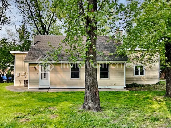 39756 N Circle Ave, Antioch, IL 60002