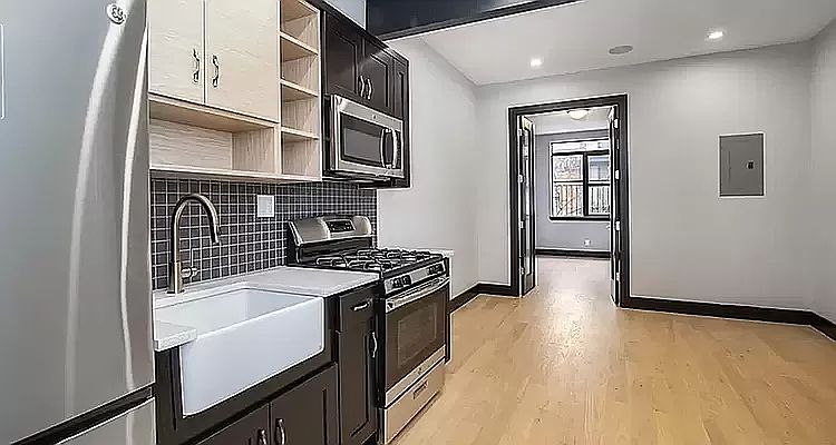 1st image of 150 Meserole St #6R
