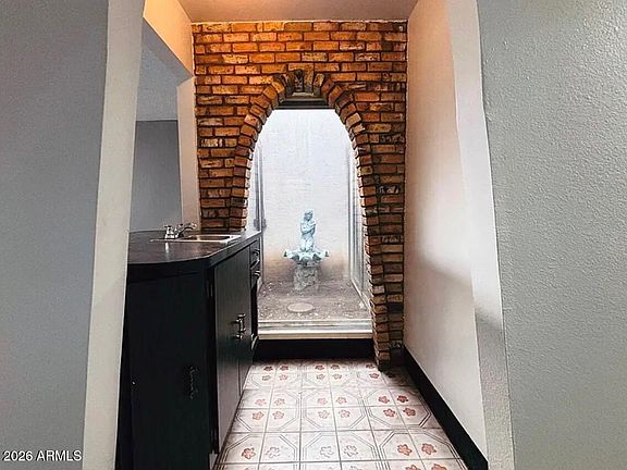 3rd image of 4766 W Palmaire Avenue