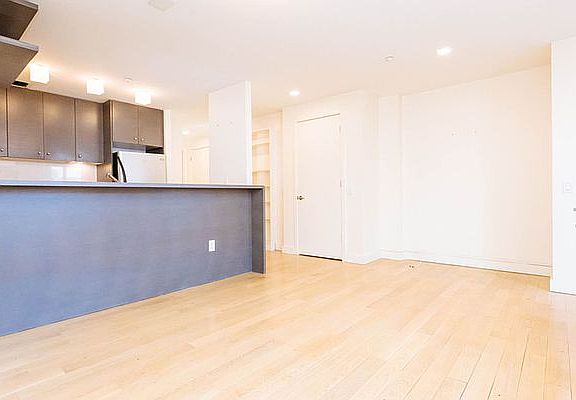 5th image of 234 Greene Ave #5R