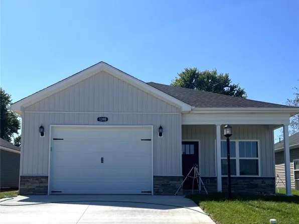 1398 Poplar Trace Way NW, Corydon, IN 47112