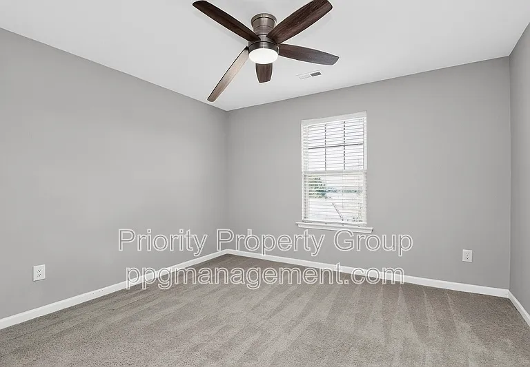 16436 Palisades Commons Dr — Photo 33