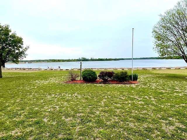 2nd image of 29 E Lake Dr