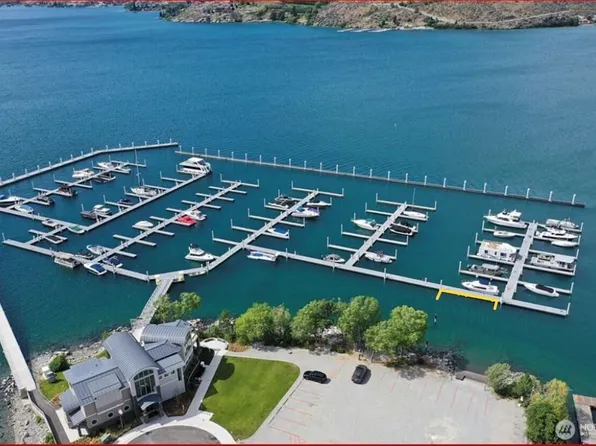 1350 W Woodin Avenue #WD-5, Chelan, WA 98816