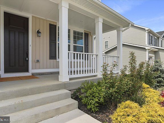3rd image of 12155 Fallen Timbers Cir