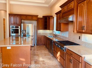 29777 Reza Ct, Vista, CA 92084