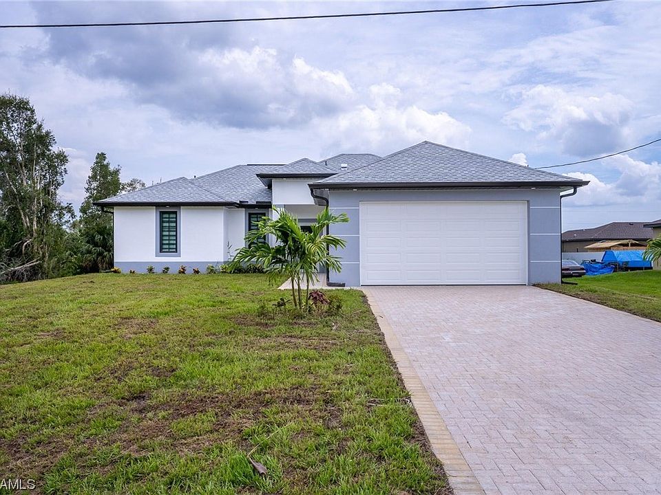1st image of 256 Blackstone Dr