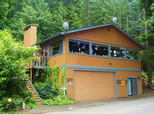 351 N Marine View Dr, Hoodsport, WA 98548