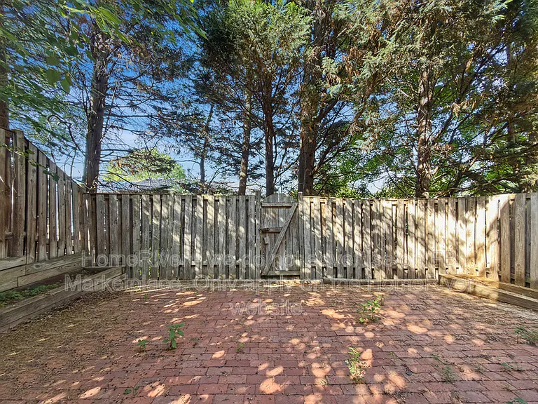 6478 Brickleigh Ct — Photo 16
