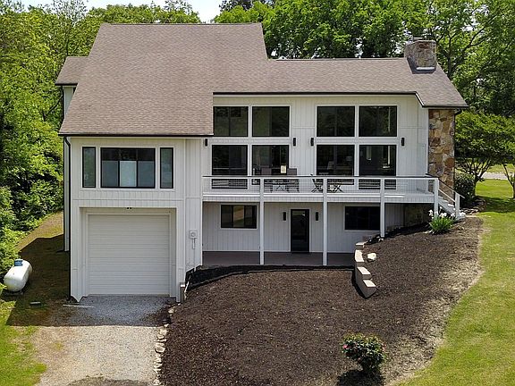 2nd image of 1159 Chula Vista Dr