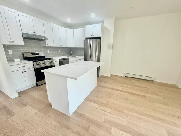22-56 Steinway Street 3 image 2 of 10