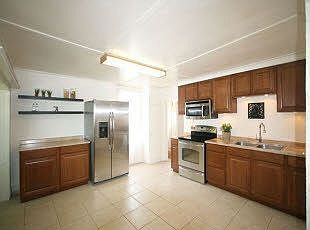 2nd image of 618 E Kiernan Ave