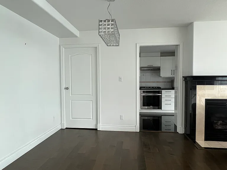 535 Nicola St #22XX — Photo 3