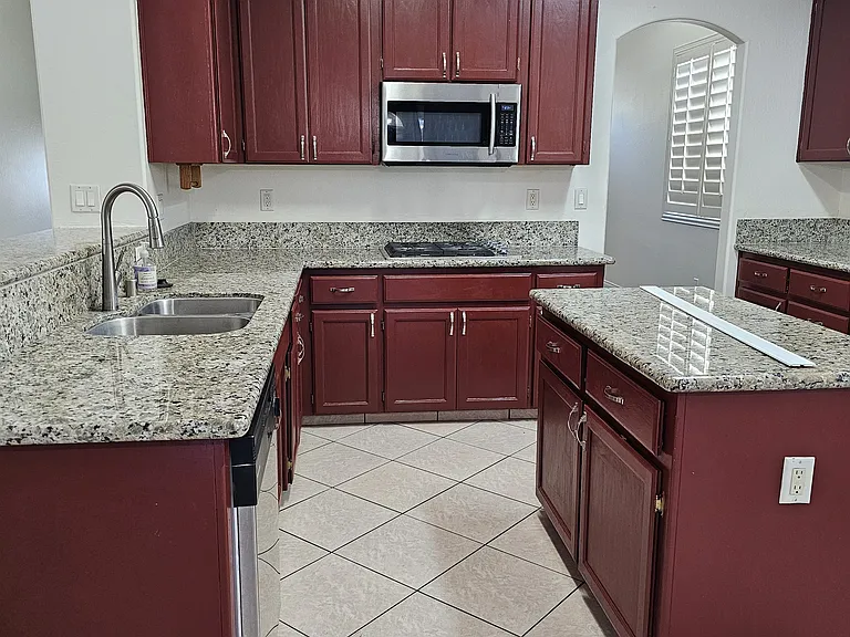 12706 Crystal Cove Ave — Photo 12